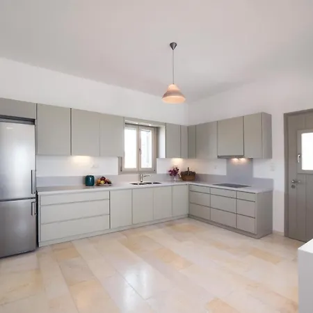 Dom wakacyjny Celia With Sea & Sunset View